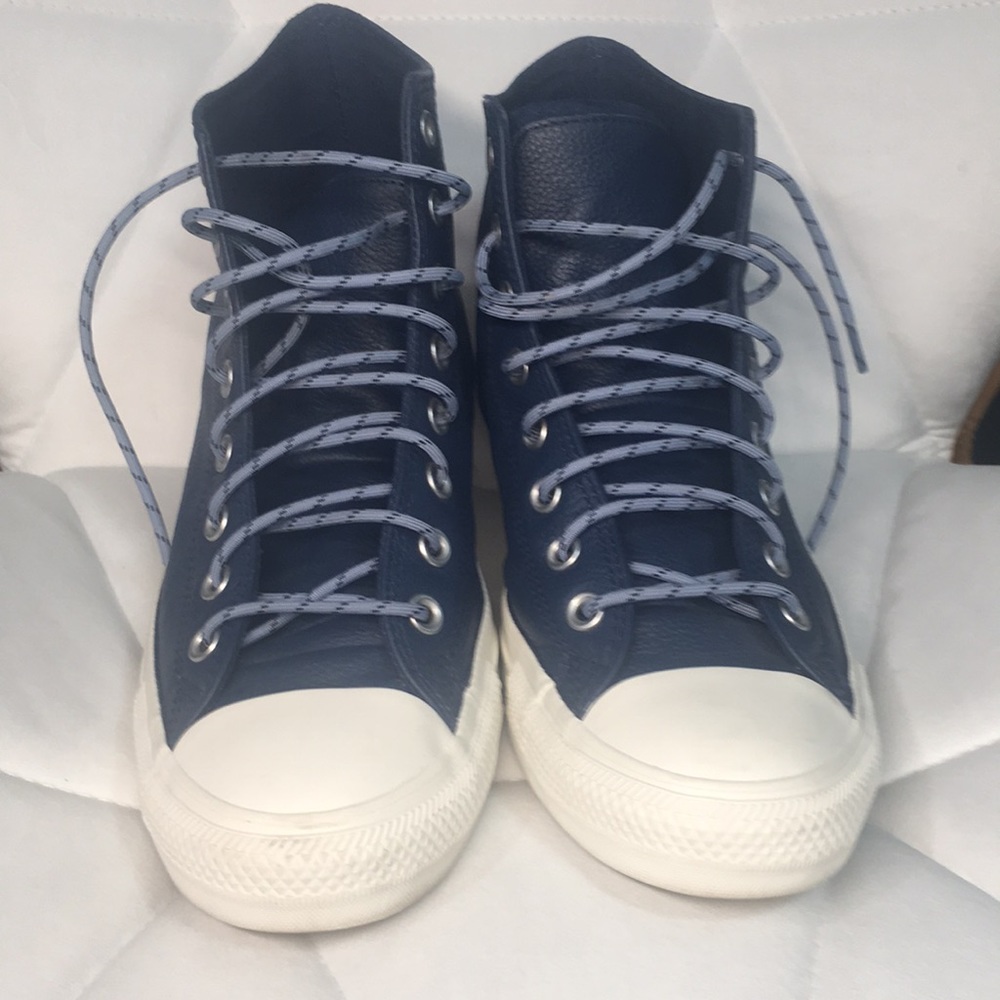 Converse All Stars mens size 8 womens size 10 high top blue leather